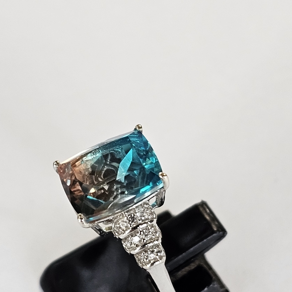 Aqua Colorful Terra Costa Quartz Triplet & White Zircon Ring in 925! Size 7 New - Picture 10 of 14